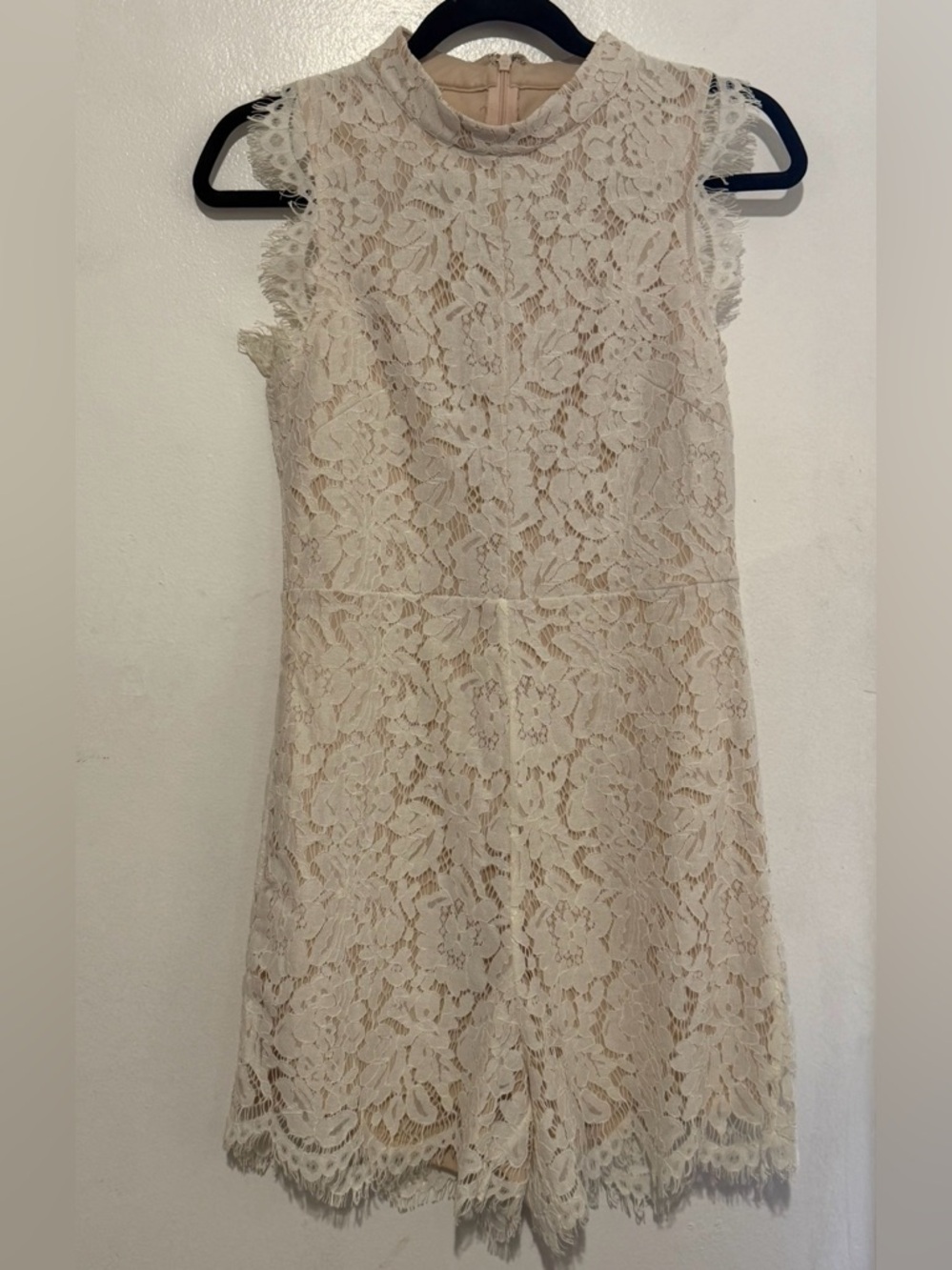 Hidden Label Ivory Eyelash Lace Mock Neck Romper Nude Lining Medium
